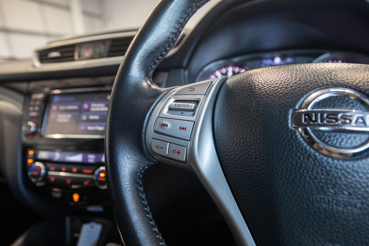 Used Nissan Qashqai 2015 for sale - 77202553: Photo 32