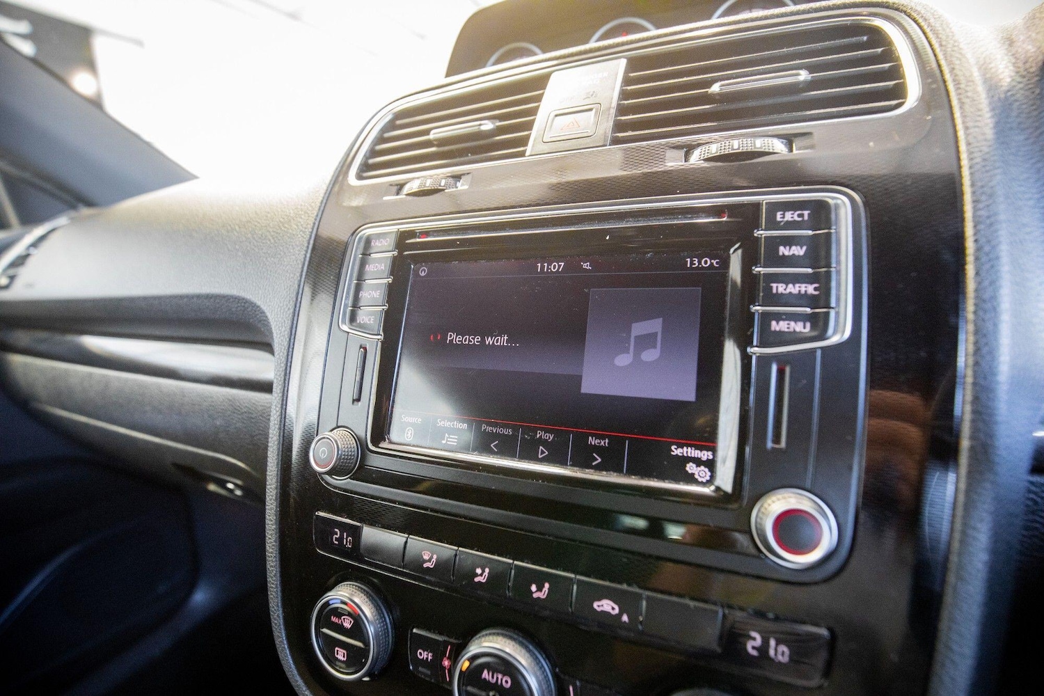 Used Volkswagen Scirocco 2016 for sale - 76824326: Photo 28