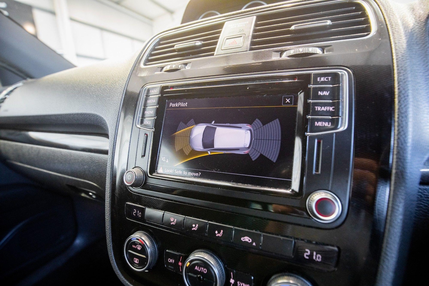 Used Volkswagen Scirocco 2016 for sale - 76824326: Photo 32