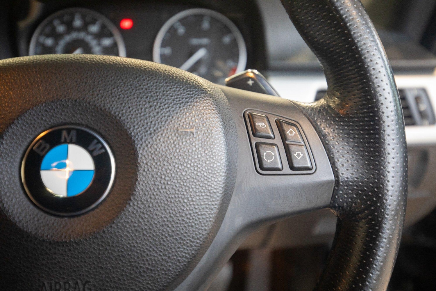 Used BMW 3 Series 2011 for sale - 78100262: Photo 18