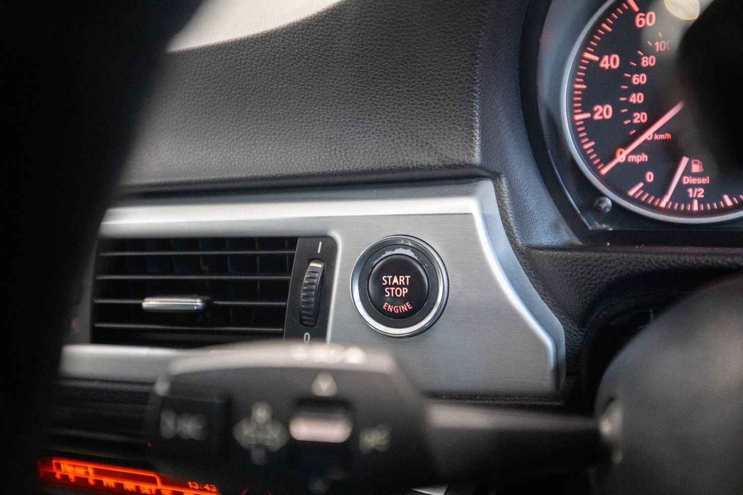 Used BMW 3 Series 2011 for sale - 78100262: Photo 24