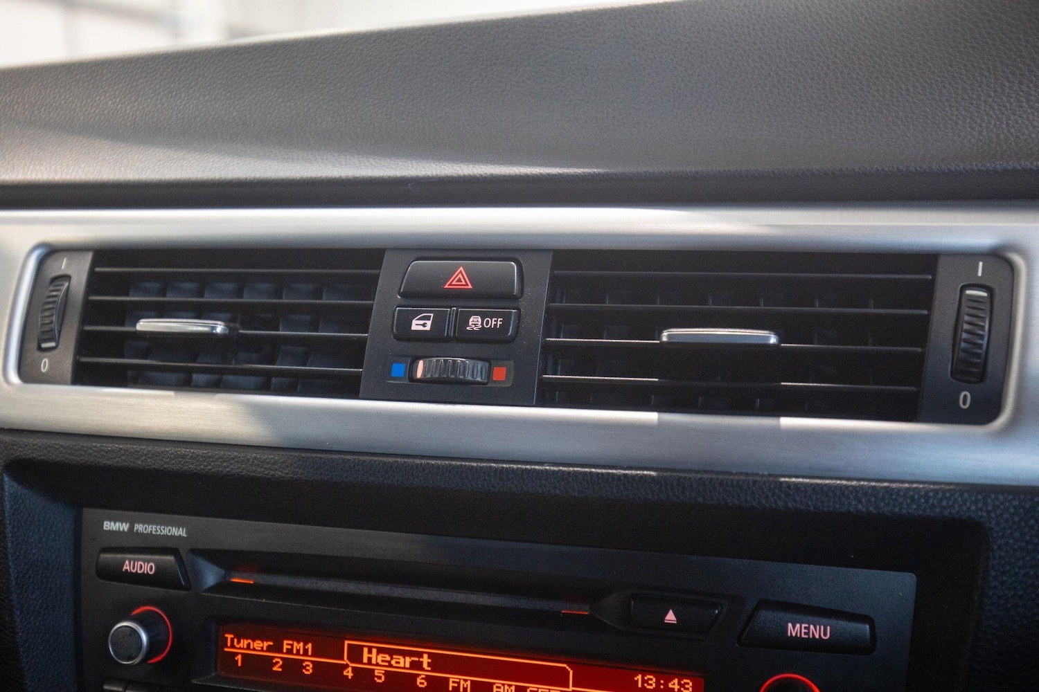 Used BMW 3 Series 2011 for sale - 78100262: Photo 25