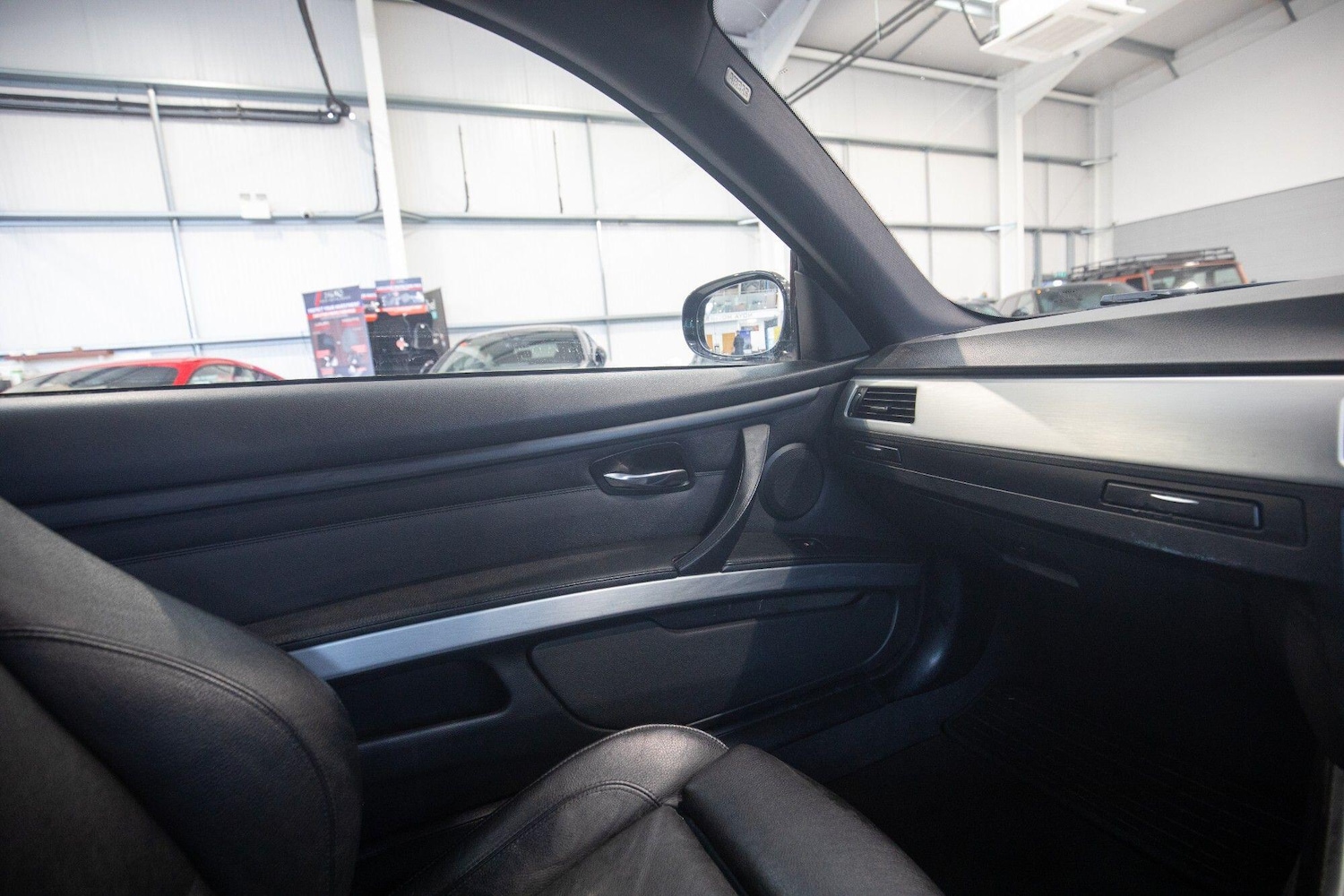 Used BMW 3 Series 2011 for sale - 78100262: Photo 30