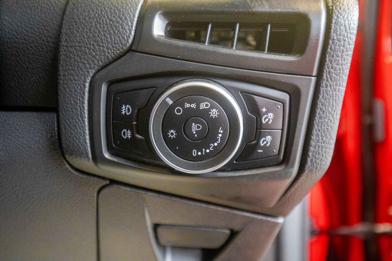 Used Ford Focus 2015 for sale - 78007705: Photo 18