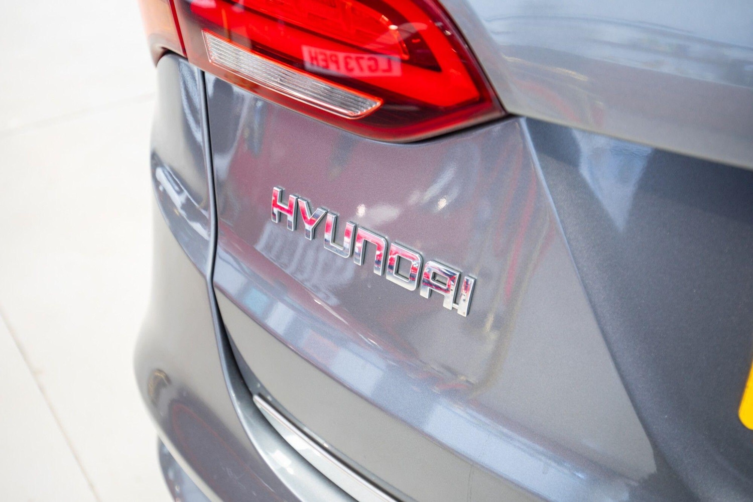 Used Hyundai Santa Fe 2015 for sale - 78062903: Photo 8