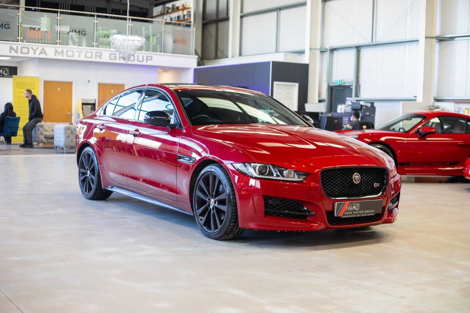 Used Jaguar XE 2016 for sale - 77612812: Photo 8