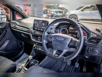 Used Ford Fiesta 2018 for sale - 78413572: Photo