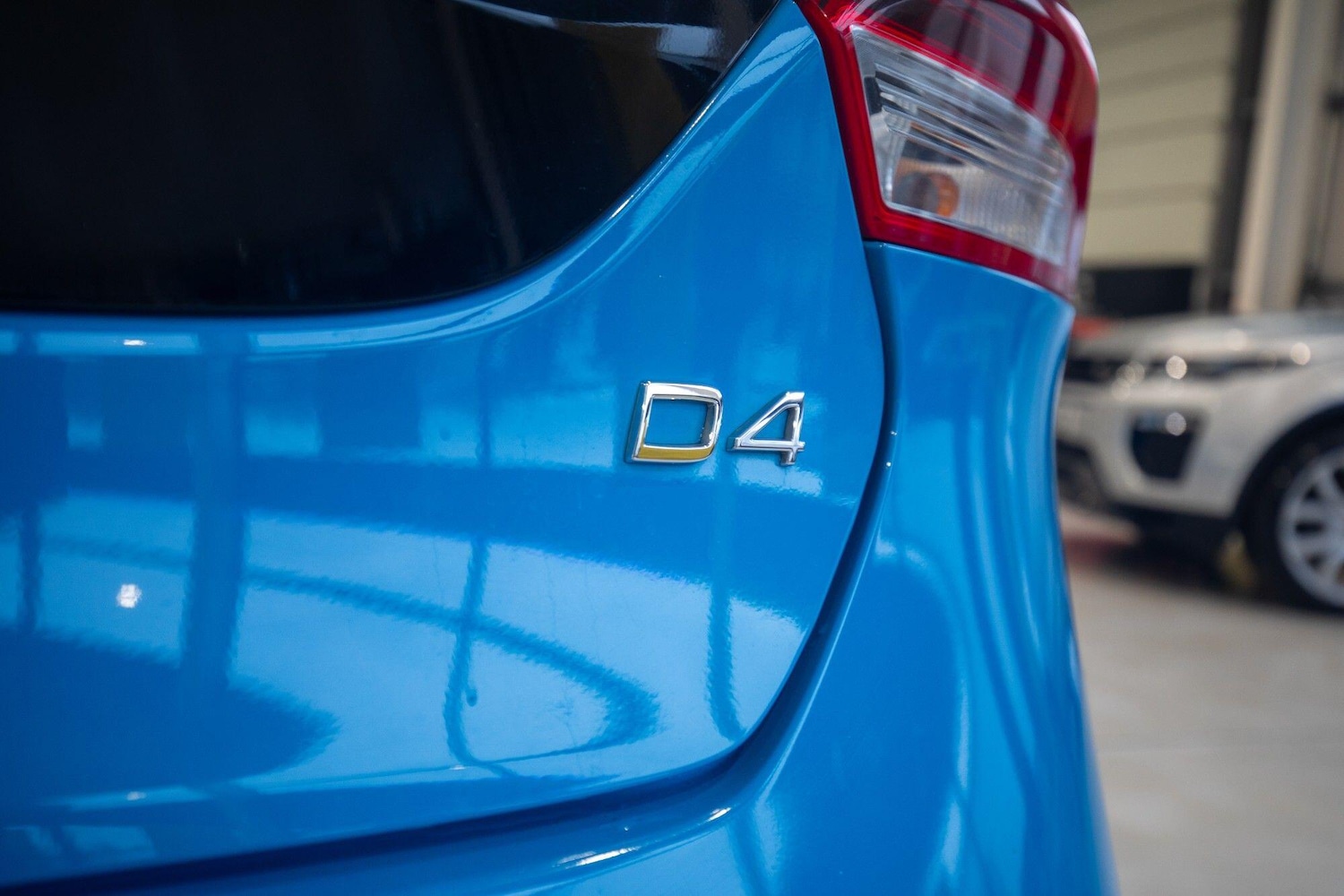 Used Volvo V40 2015 for sale - 77957153: Photo 13