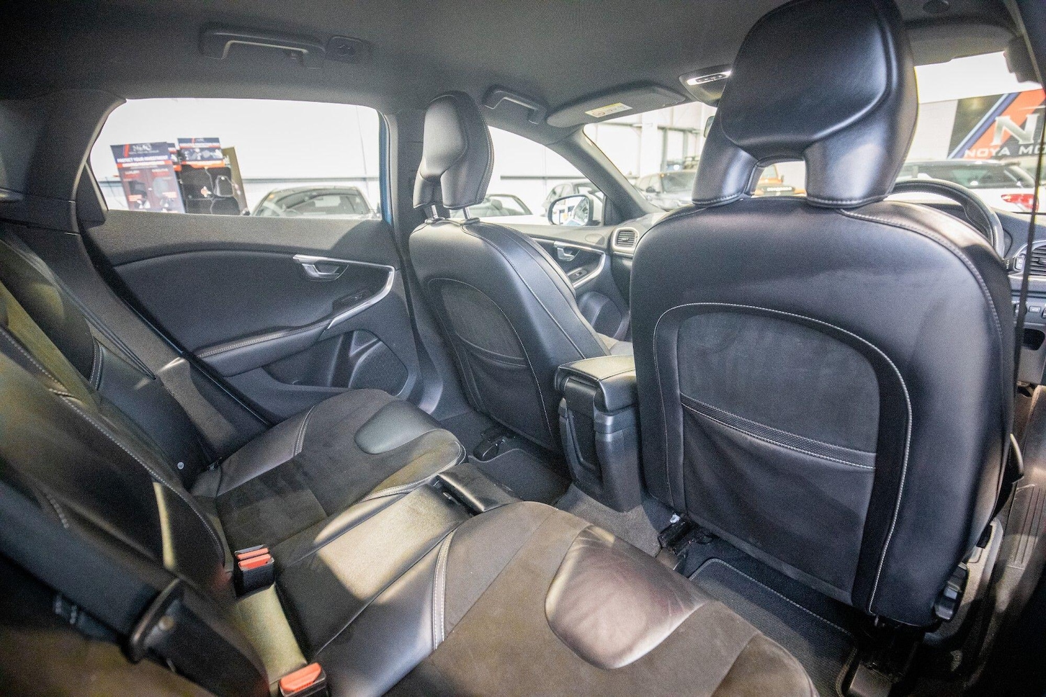 Used Volvo V40 2015 for sale - 77957153: Photo 14