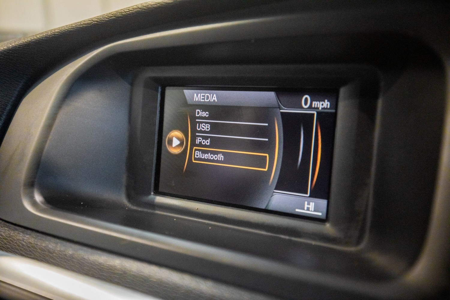 Used Volvo V40 2015 for sale - 77957153: Photo 25