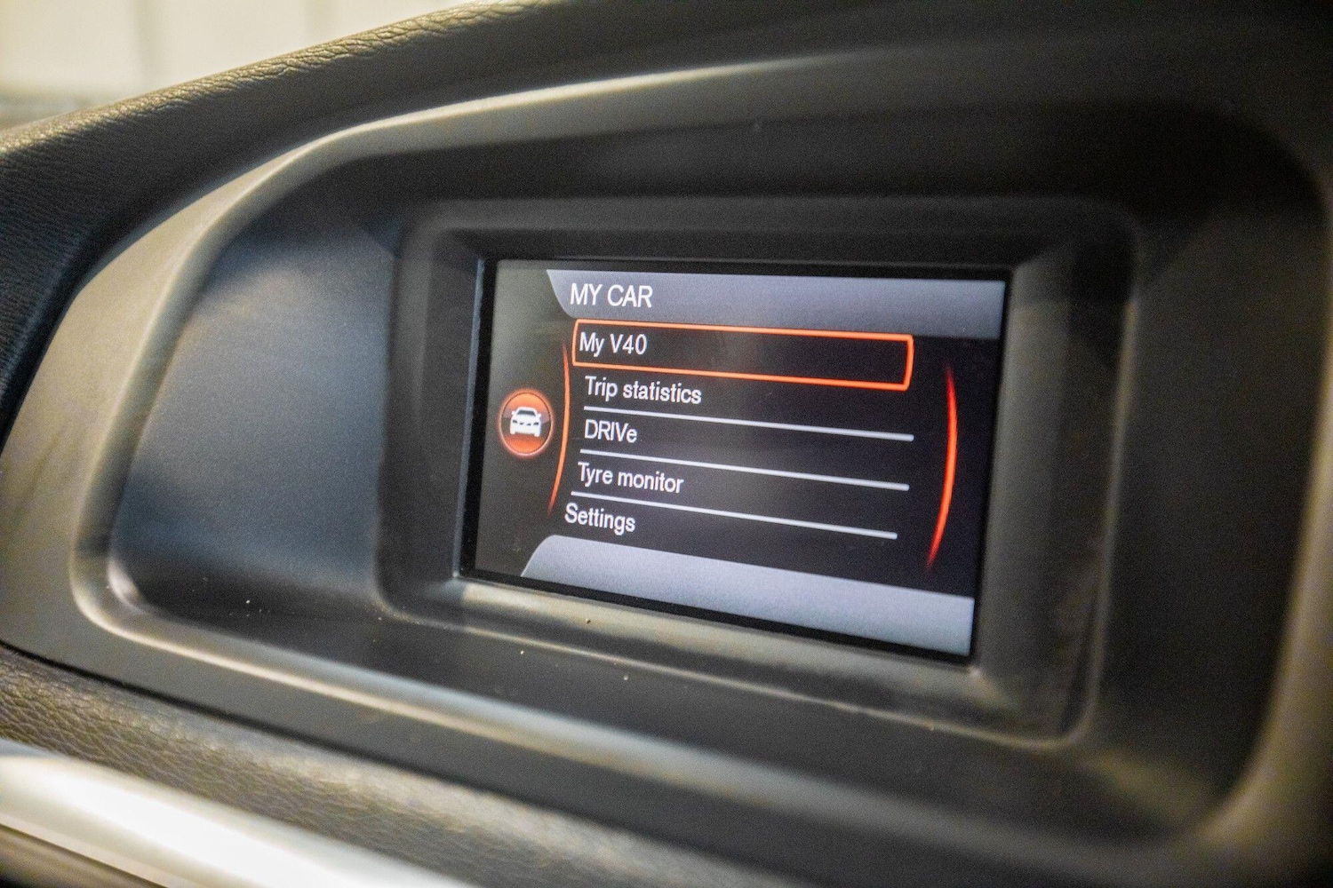 Used Volvo V40 2015 for sale - 77957153: Photo 26