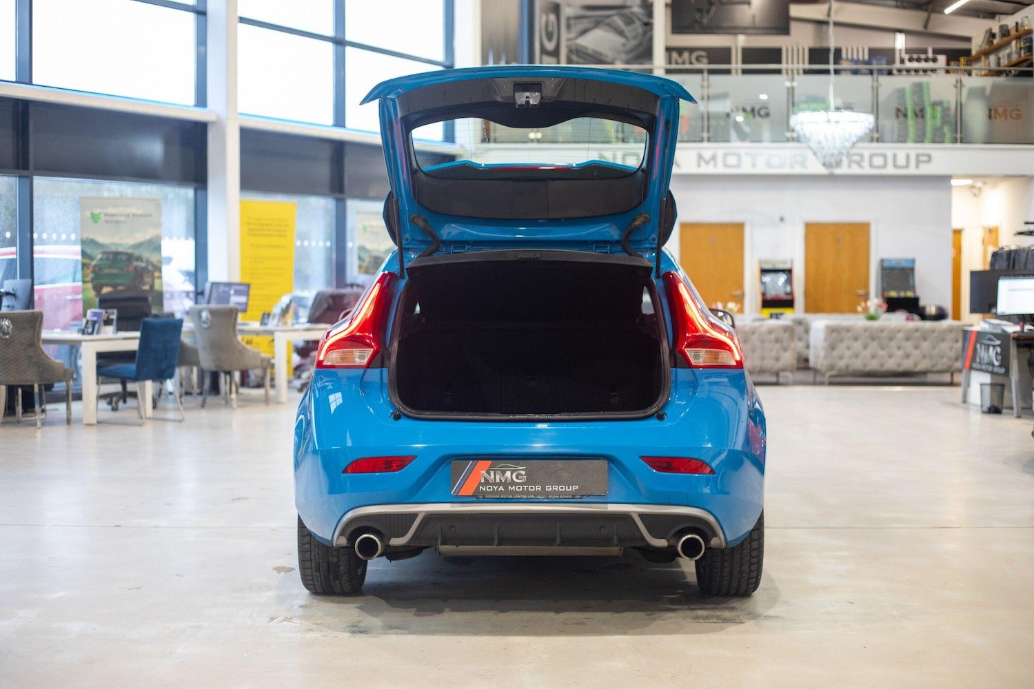 Used Volvo V40 2015 for sale - 77957153: Photo 36