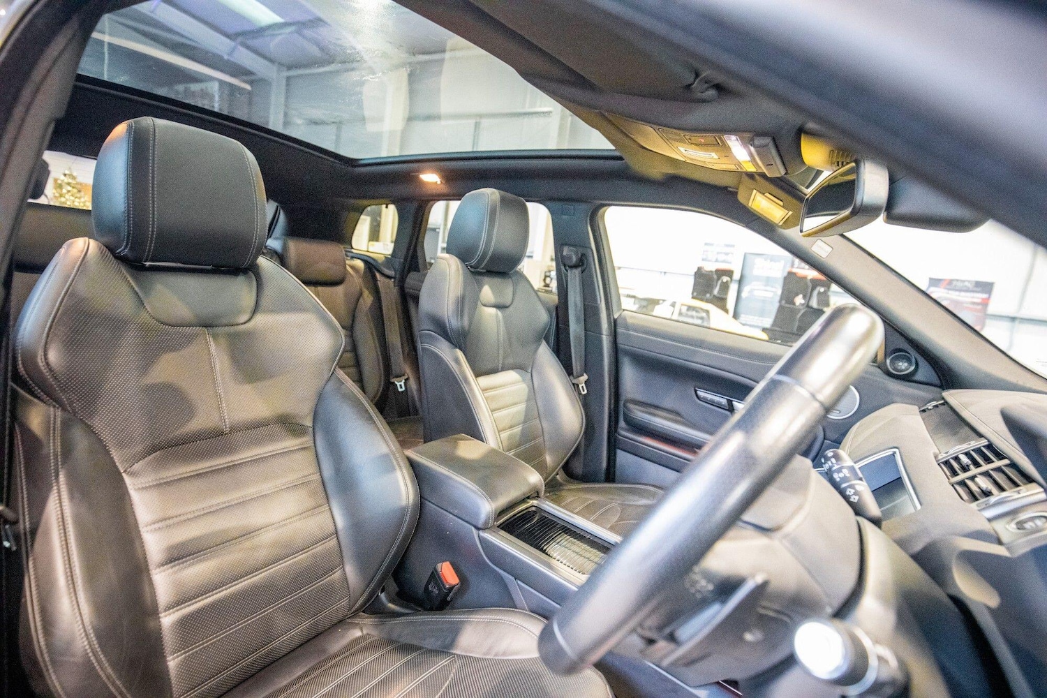 Used Land Rover Range Rover Evoque 2019 for sale - 77314580: Photo 3