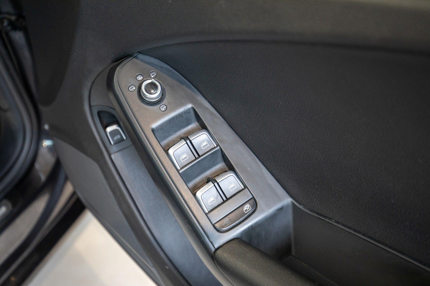 Used Audi A4 2013 for sale - 77597783: Photo 15