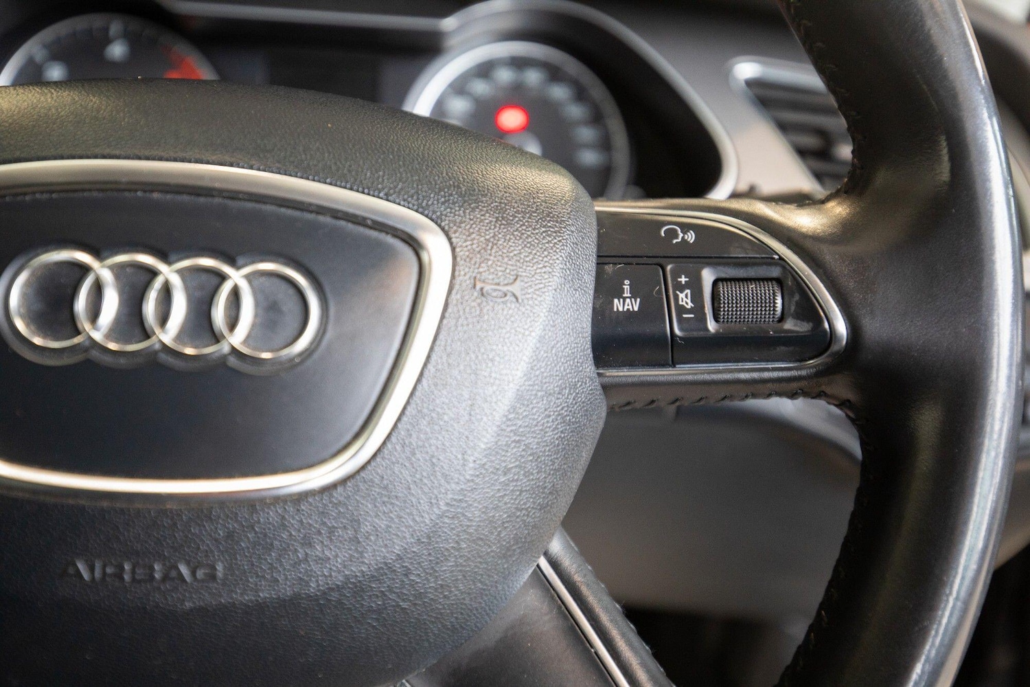 Used Audi A4 2013 for sale - 77597783: Photo 20