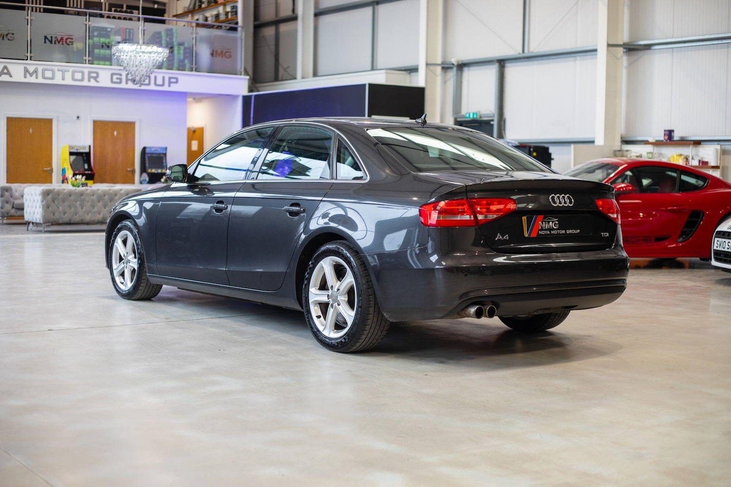 Used Audi A4 2013 for sale - 77597783: Photo 4