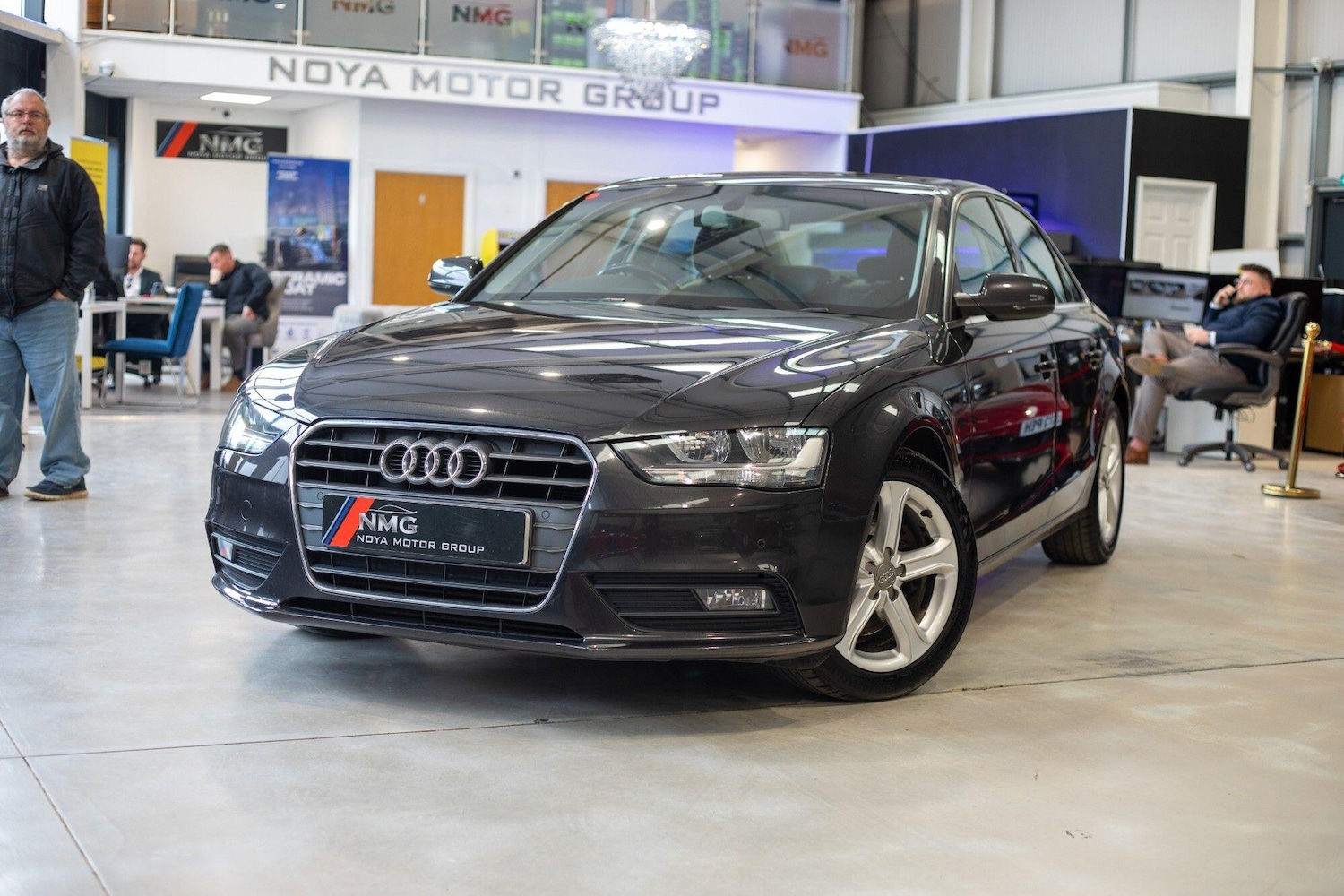 Used Audi A4 2013 for sale - 77597783: Photo 5