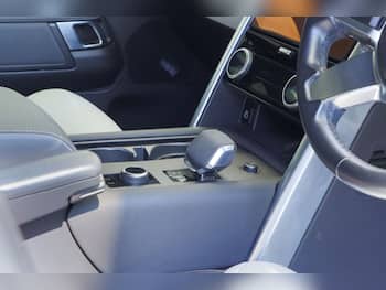 Used Land Rover Discovery 2021 for sale - 79749321: Photo
