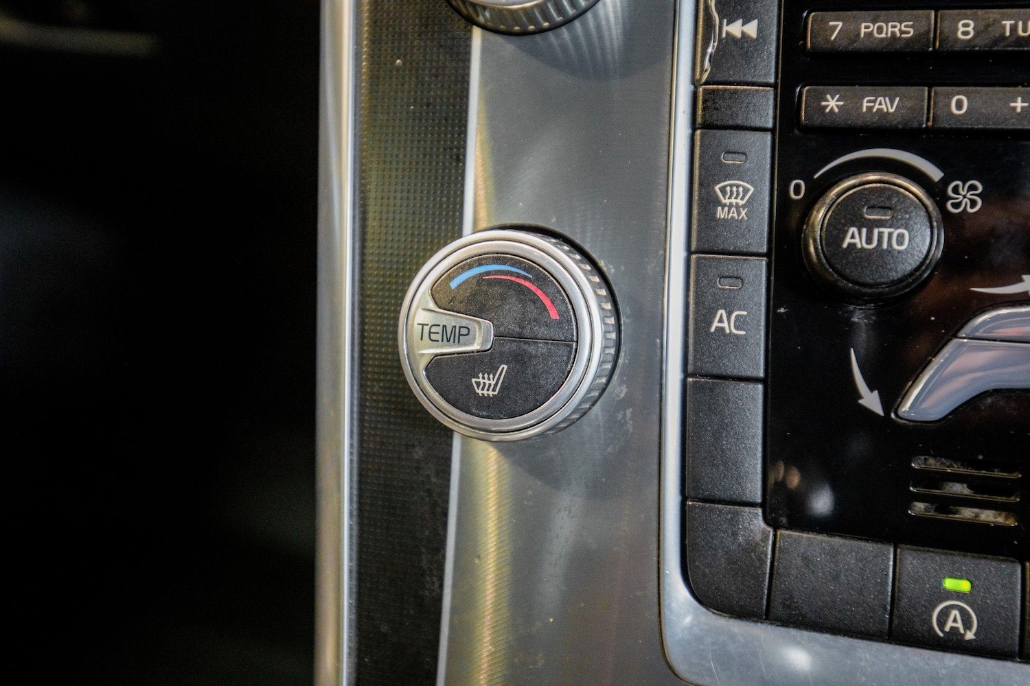 Used Volvo XC60 2016 for sale - 76825223: Photo 31