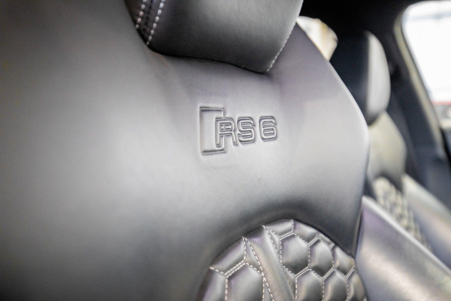 Used Audi RS6 2017 for sale - 77957439: Photo 16