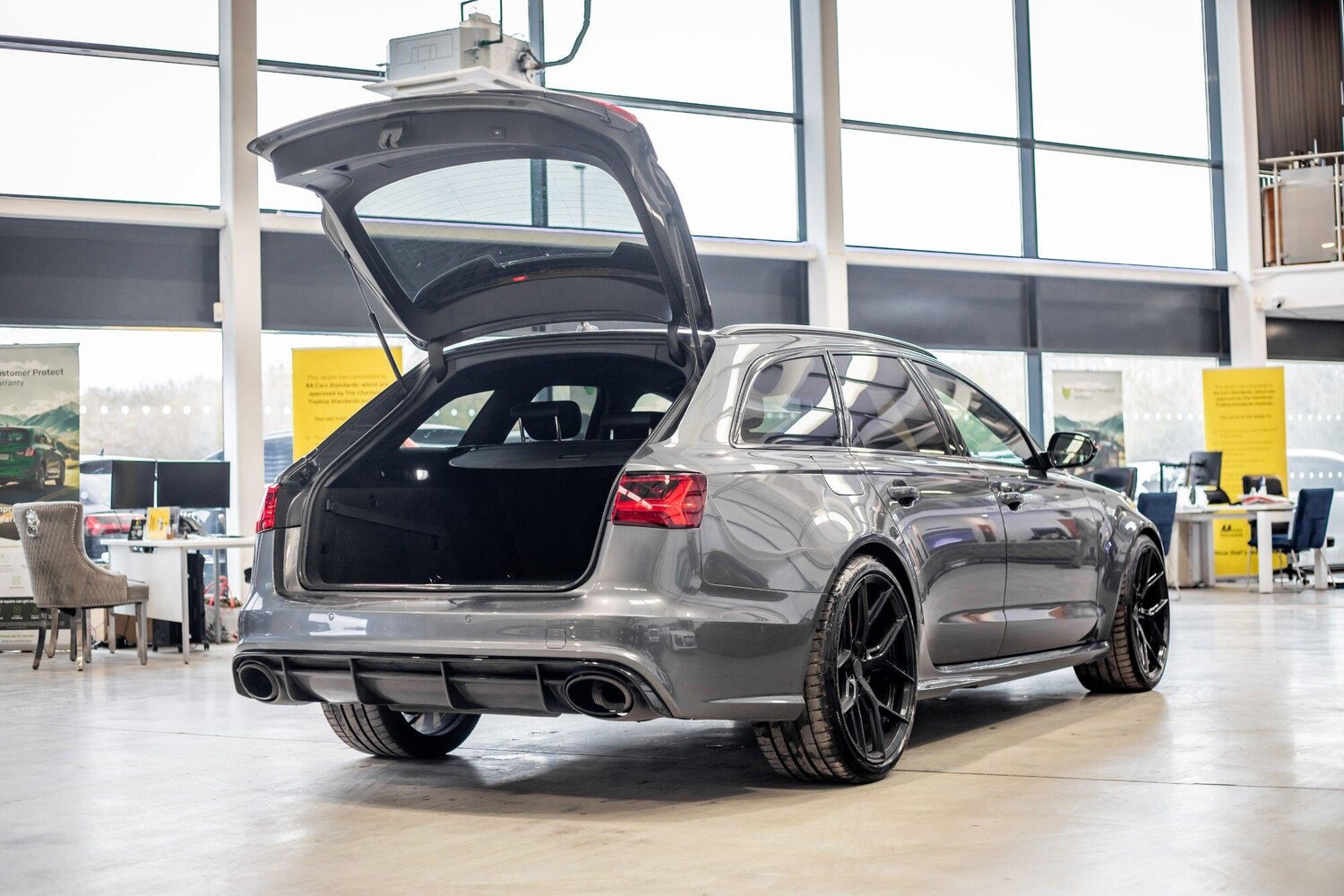 Used Audi RS6 2017 for sale - 77957439: Photo 43