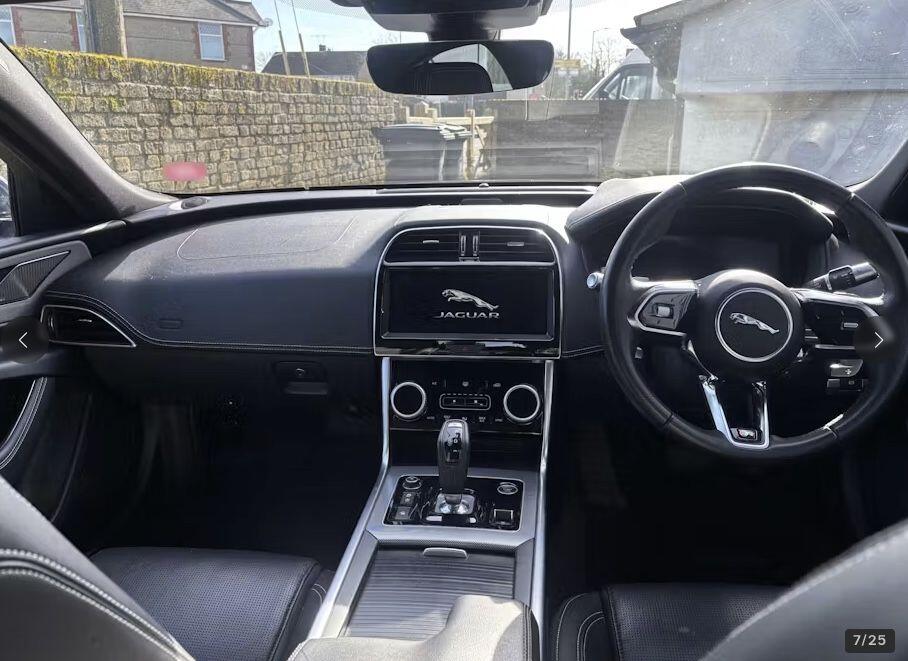 Used Jaguar XE 2019 for sale - 78007246: Photo 3