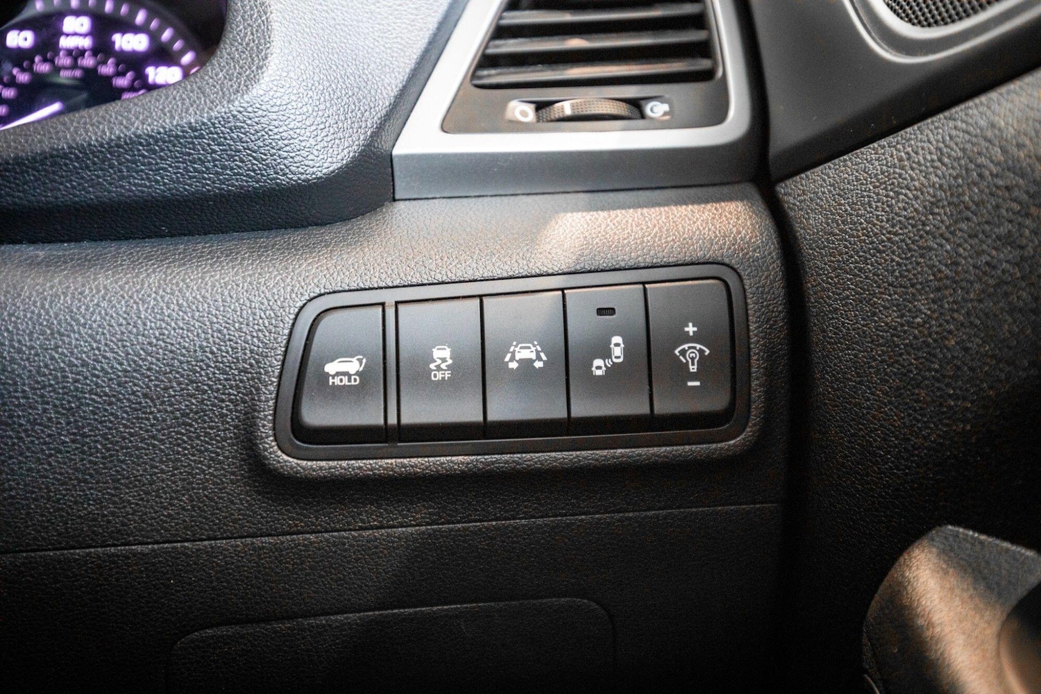 Used Hyundai TUCSON 2017 for sale - 77993031: Photo 30