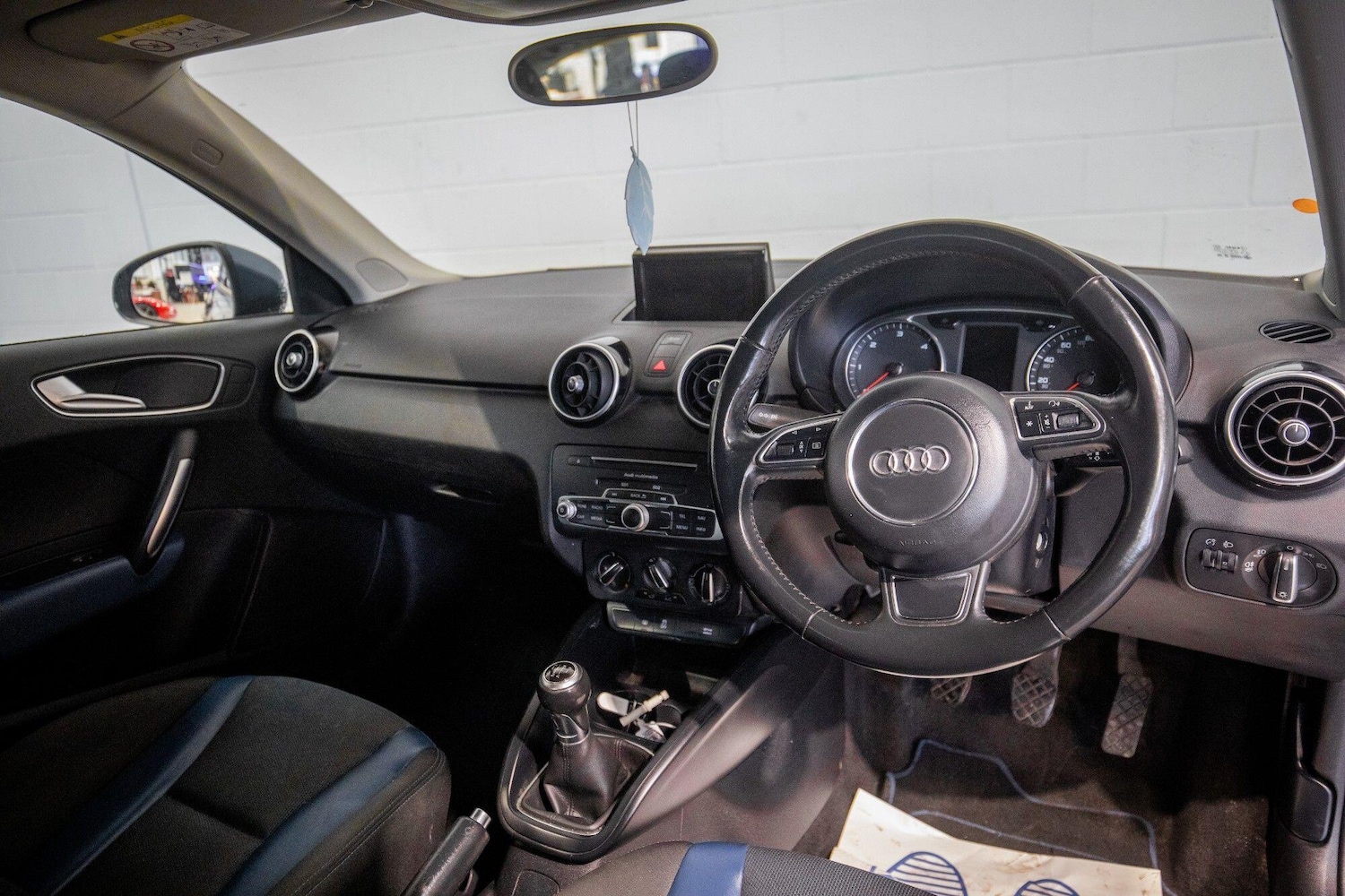 Used Audi A1 2017 for sale - 77387080: Photo 2