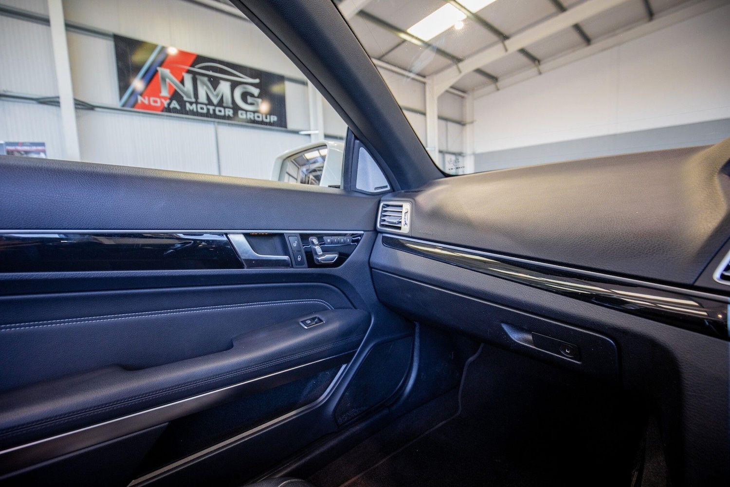 Used Mercedes-Benz E Class 2016 for sale - 76823411: Photo 35