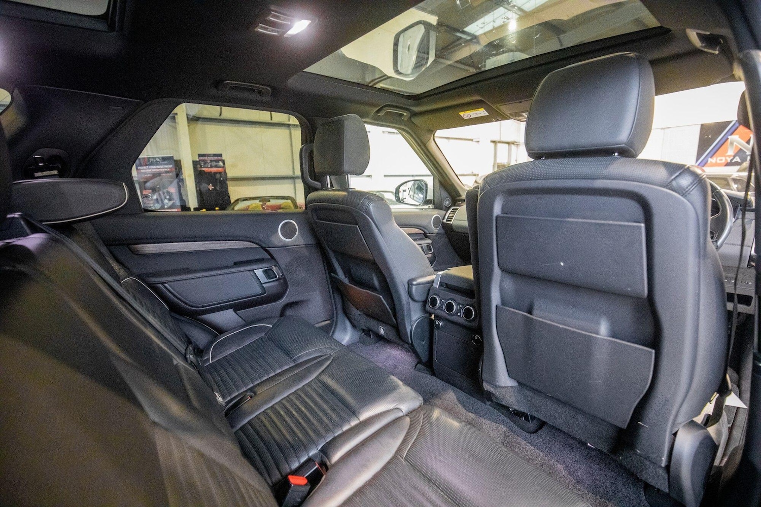 Used Land Rover Discovery 2017 for sale - 77441419: Photo 12