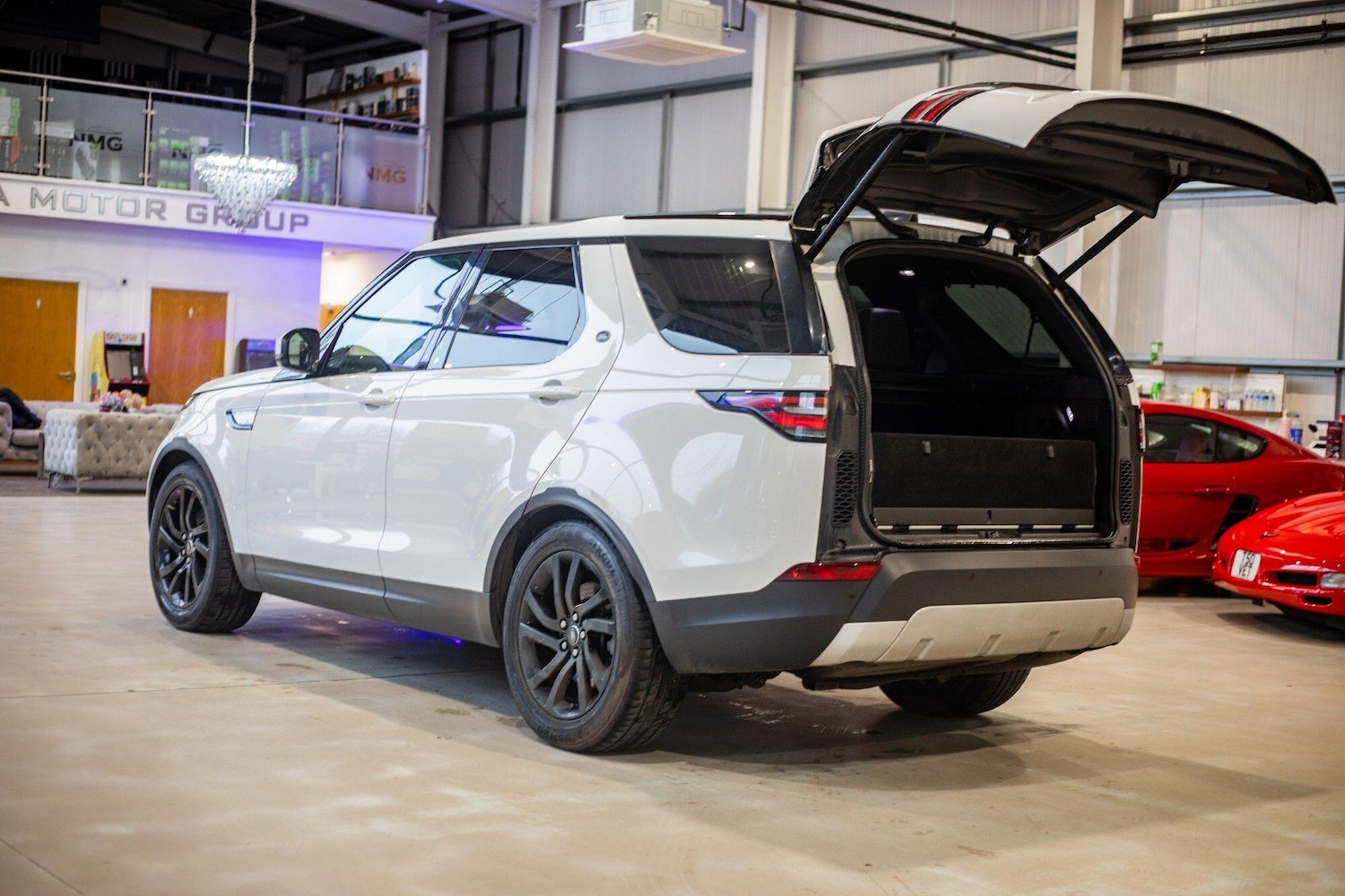 Used Land Rover Discovery 2017 for sale - 77441419: Photo 35