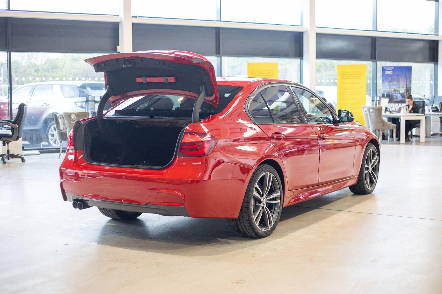 Used BMW 3 Series 2018 for sale - 76823708: Photo 42