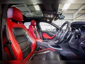 Used Jaguar F-Pace 2016 for sale - 78287476: Photo