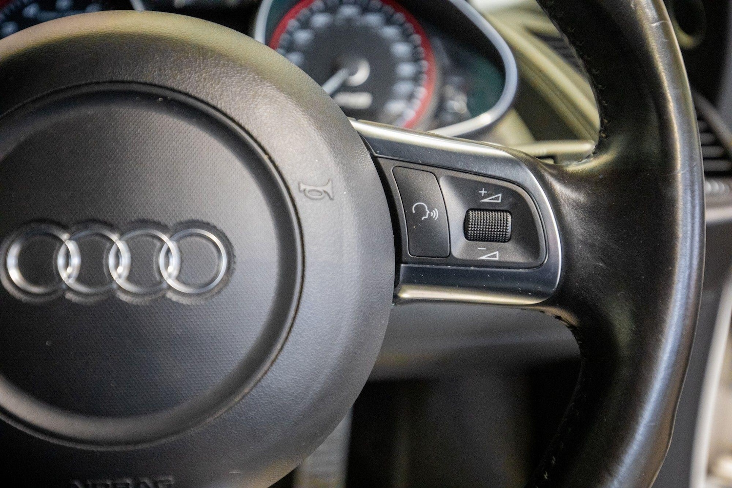 Used Audi R8 2011 for sale - 77279526: Photo 21