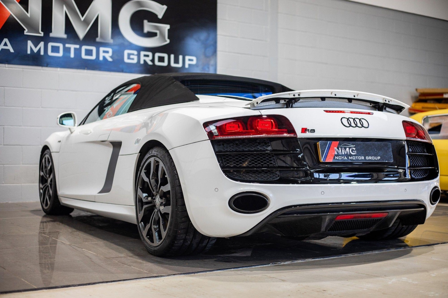 Used Audi R8 2011 for sale - 77279526: Photo 38