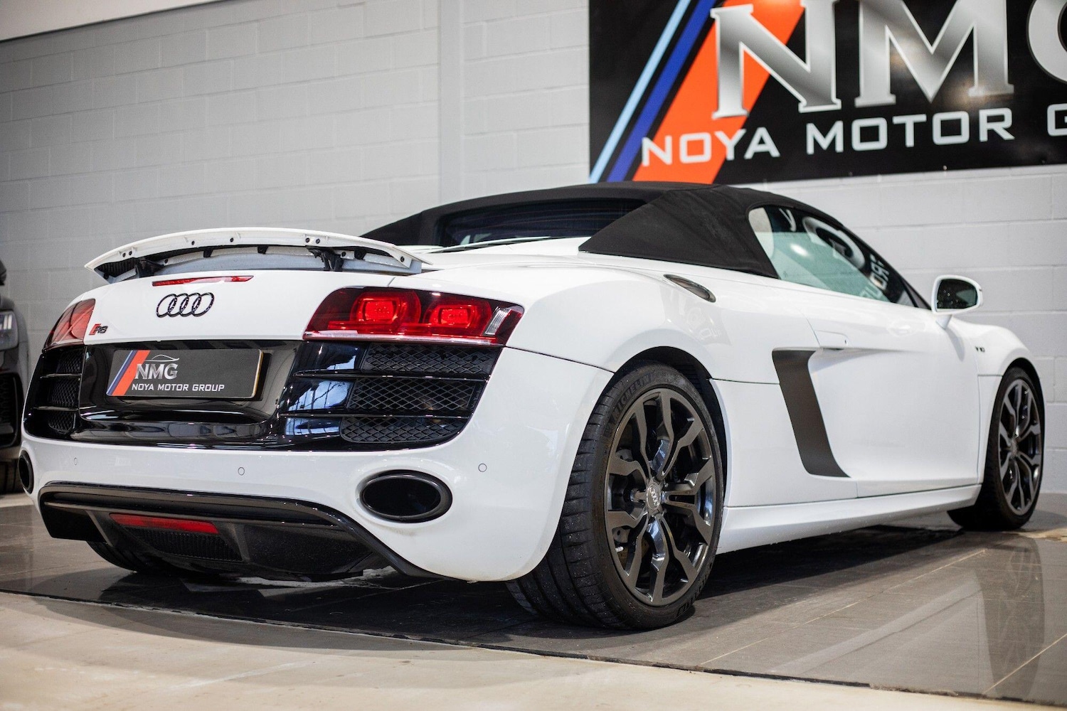Used Audi R8 2011 for sale - 77279526: Photo 4