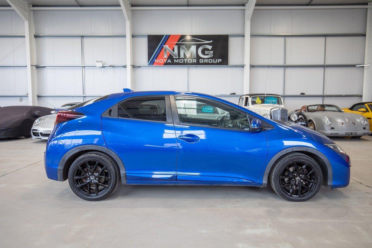 Used Honda Civic 2016 for sale - 77215500: Photo 32