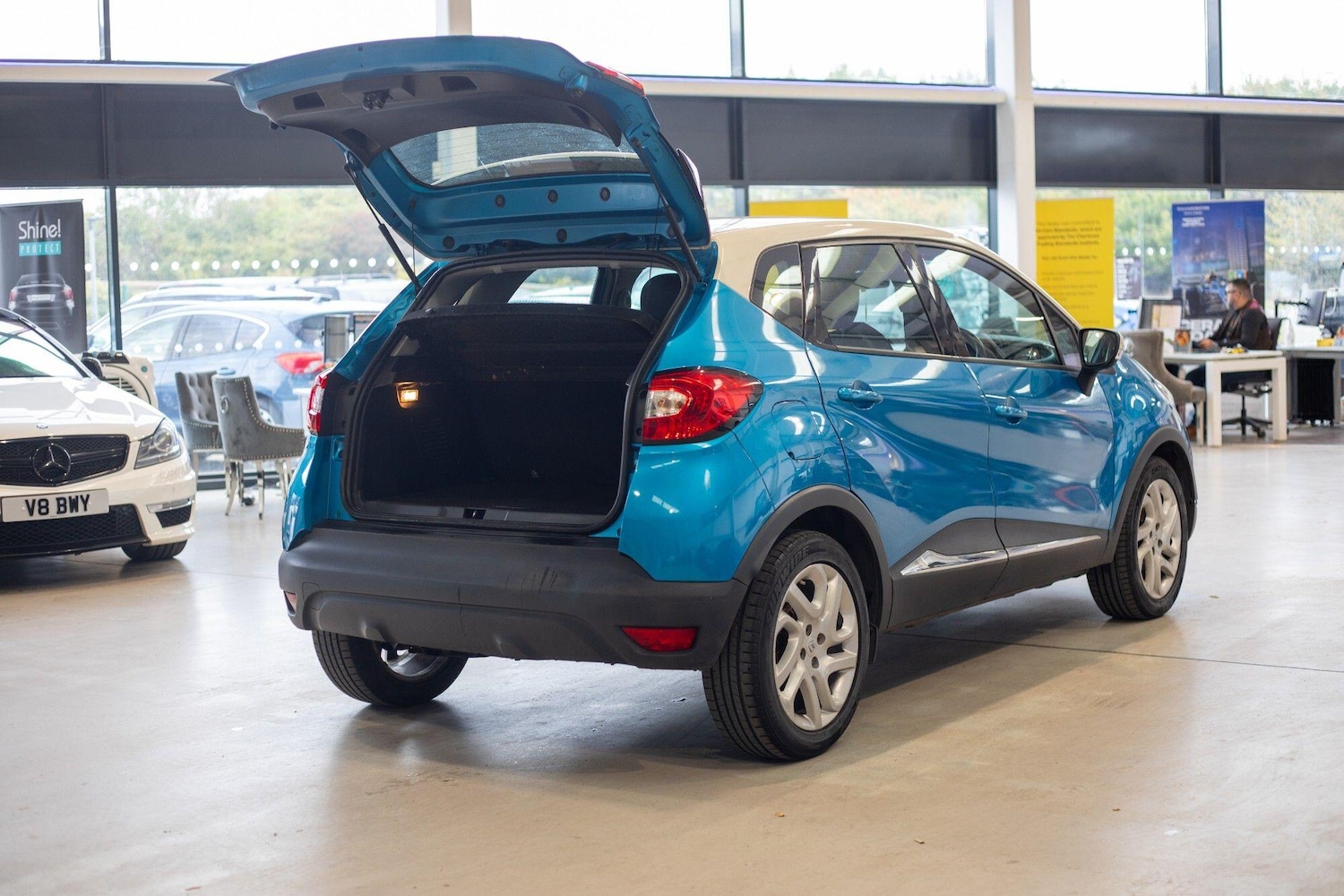 Used Renault Captur for sale - 77612494: Photo 32