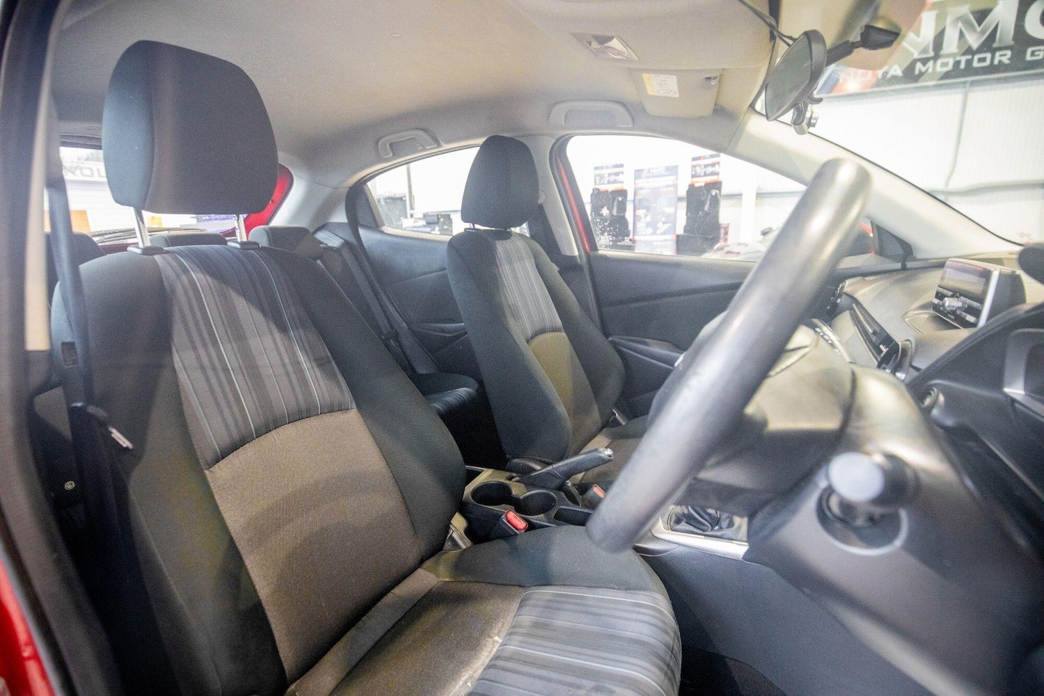 Used Mazda Mazda2 for sale - 76824392: Photo 3