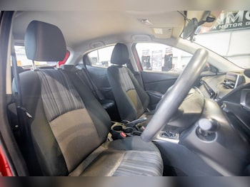 Used Mazda Mazda2 2015 for sale - 76824392: Photo