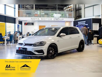 Used Volkswagen Golf 2019 for sale - 76825013: Photo