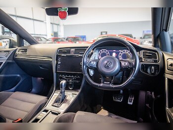 Used Volkswagen Golf 2019 for sale - 76825013: Photo