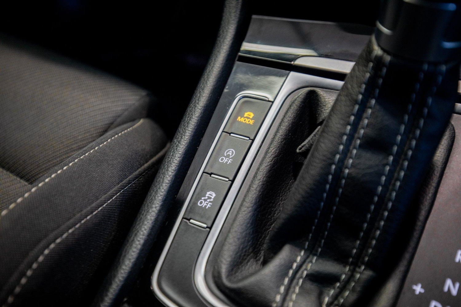 Used Volkswagen Golf for sale - 76825013: Photo 34