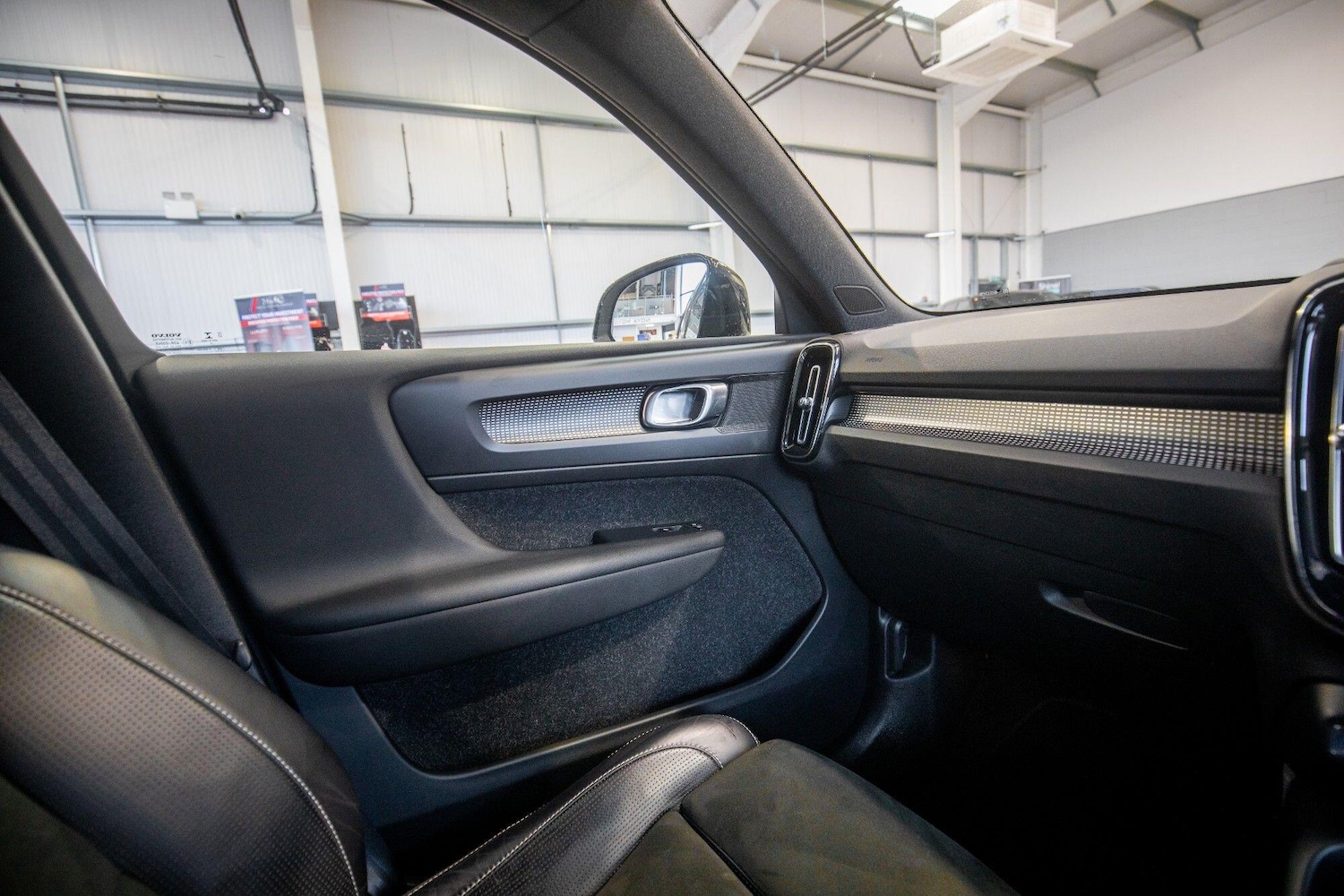 Used Volvo XC40 2019 for sale - 77412197: Photo 34