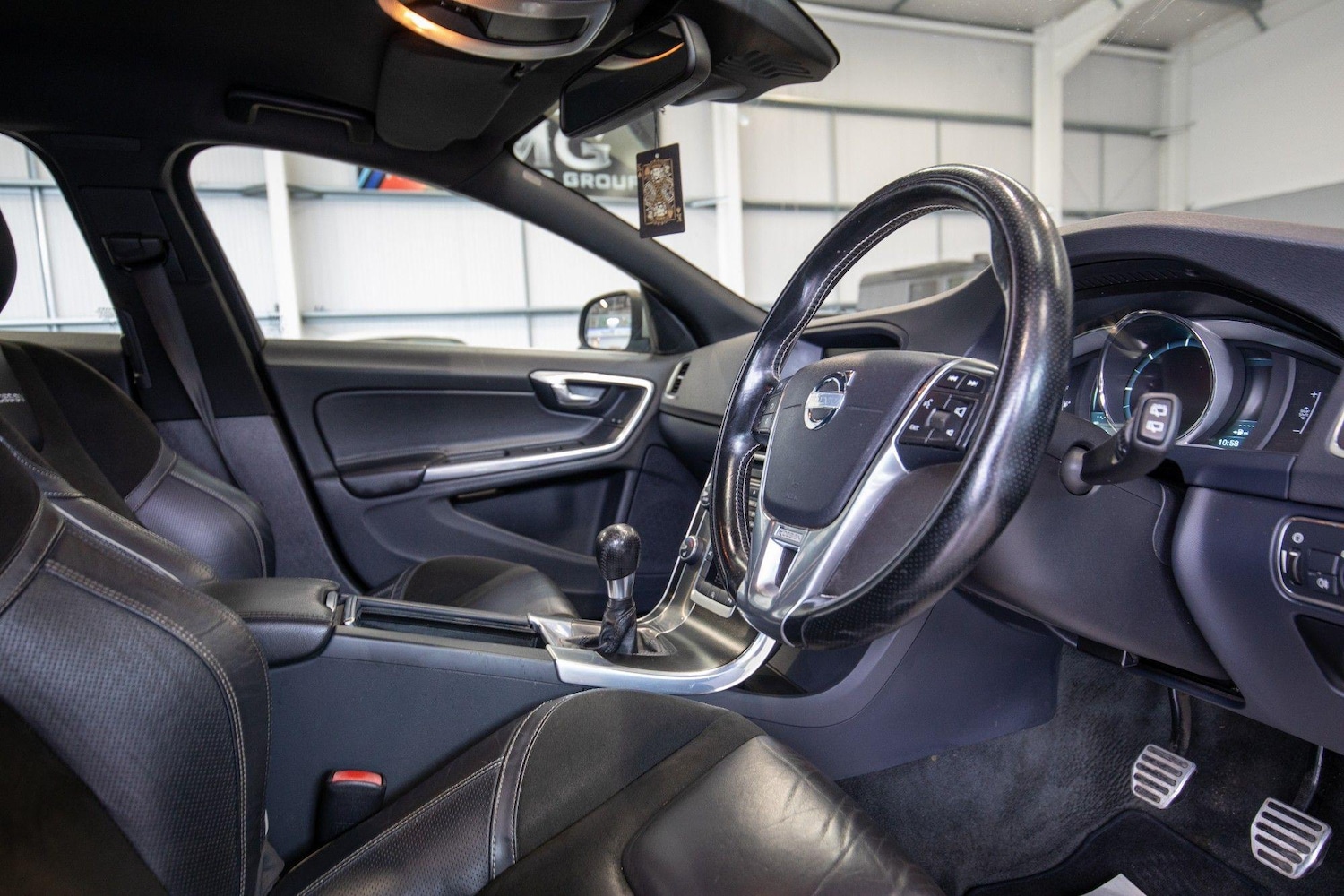 Used Volvo V60 2013 for sale - 77131957: Photo 15