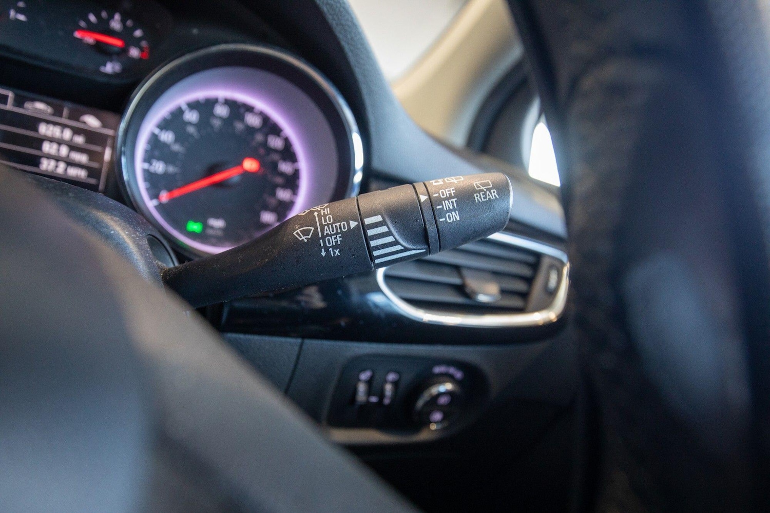 Used Vauxhall Astra for sale - 76825131: Photo 27