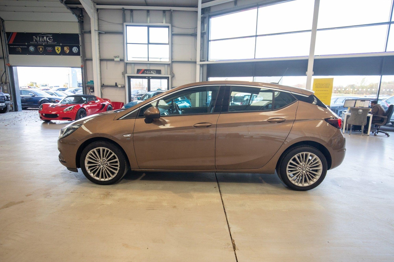 Used Vauxhall Astra for sale - 76825131: Photo 31