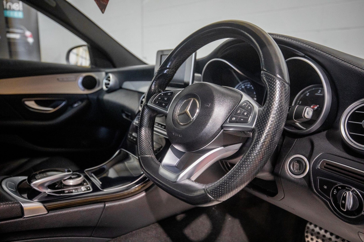 Used Mercedes-Benz C Class 2014 for sale - 77155405: Photo 17