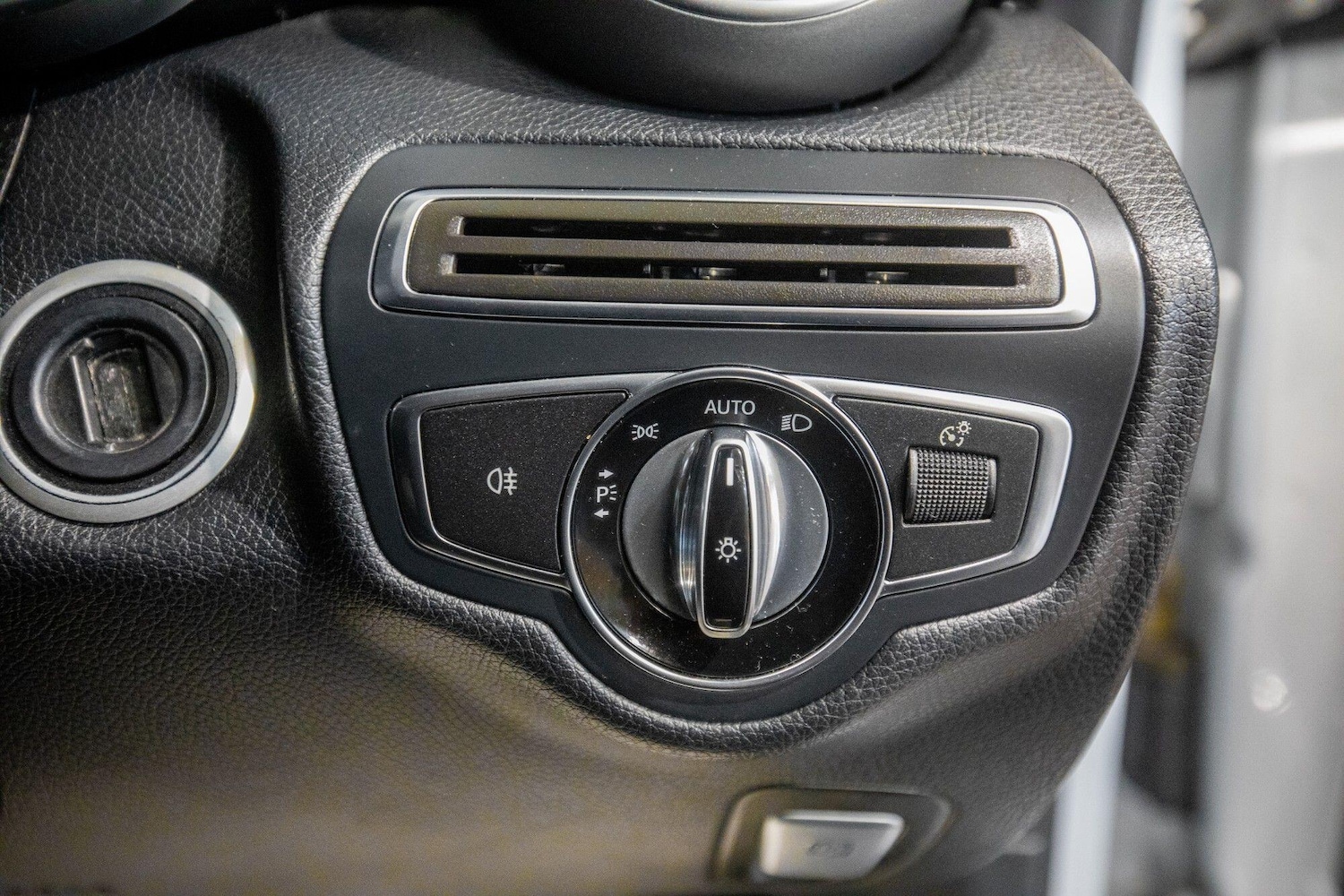 Used Mercedes-Benz C Class 2014 for sale - 77155405: Photo 18