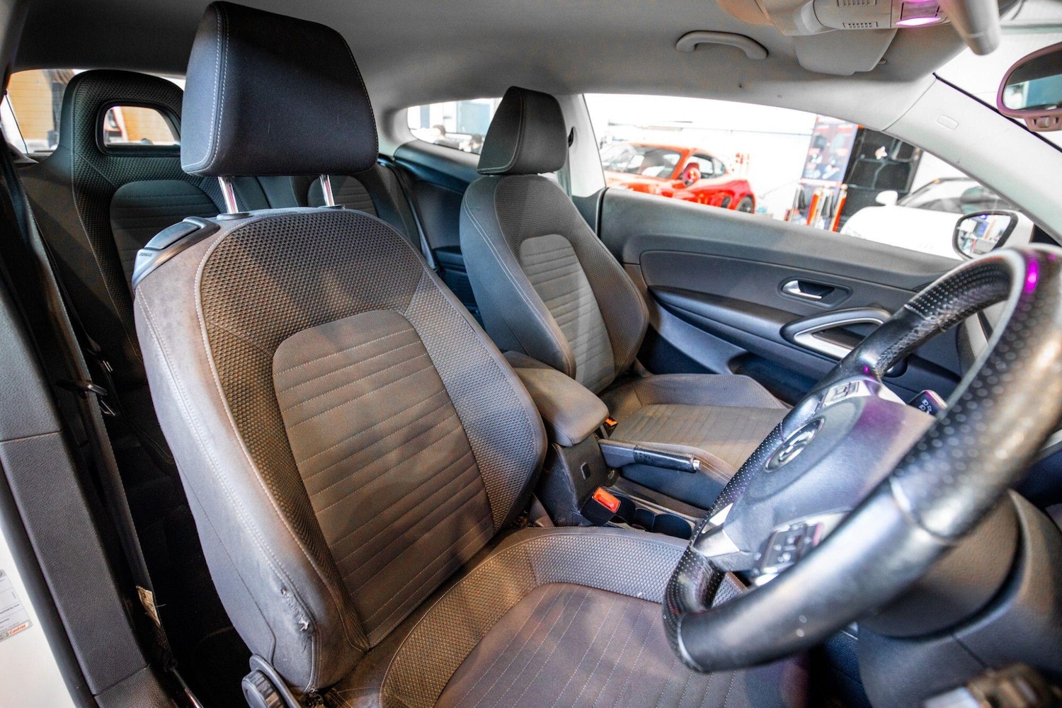 Used Volkswagen Scirocco 2013 for sale - 77957549: Photo 18